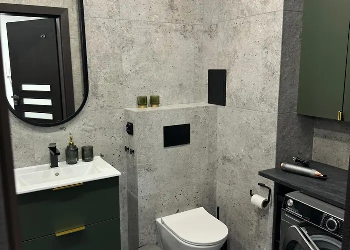 Good Time Koscielna 33 포즈난